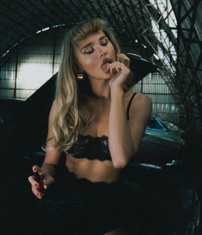 Вика, Г. Елец