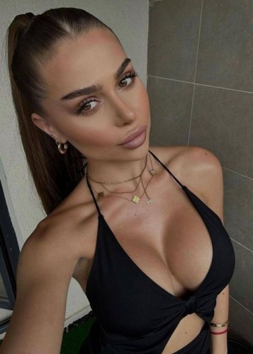 Эсмеральда, Г. Елец